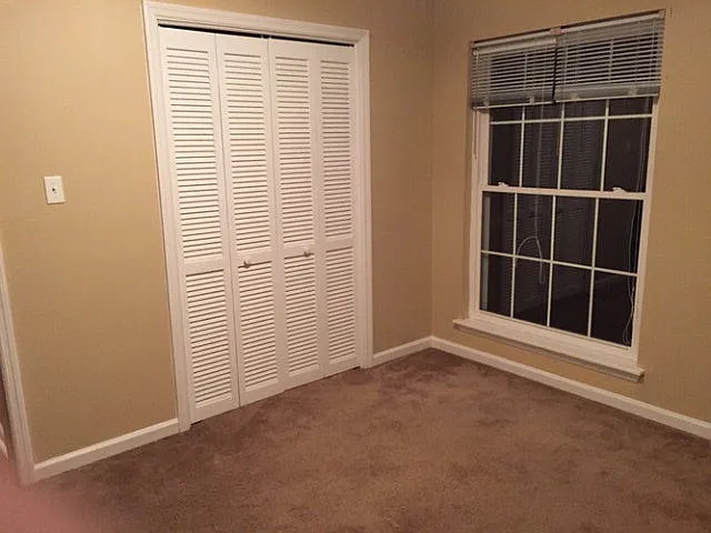 210 Suffolk Dr — Photo 5