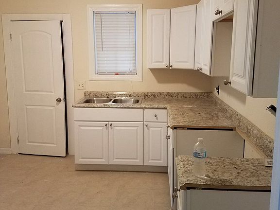 2nd image of 650 Chestnut Dr
