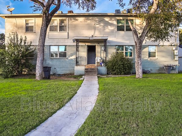 2215 Riverview Dr #D