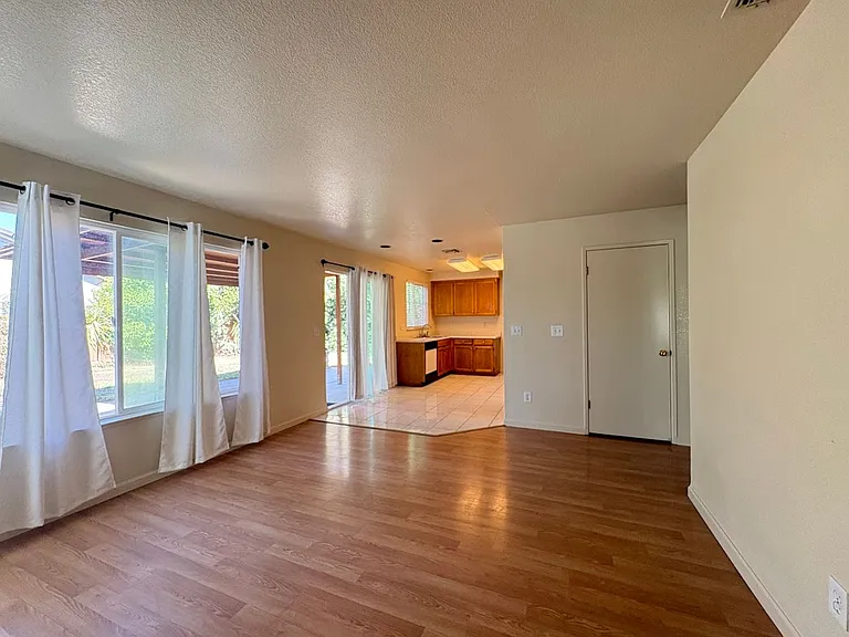 4003 Ews Woods Blvd — Photo 7