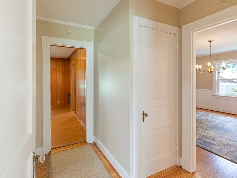 3228 Lakeshore Dr — Photo 28