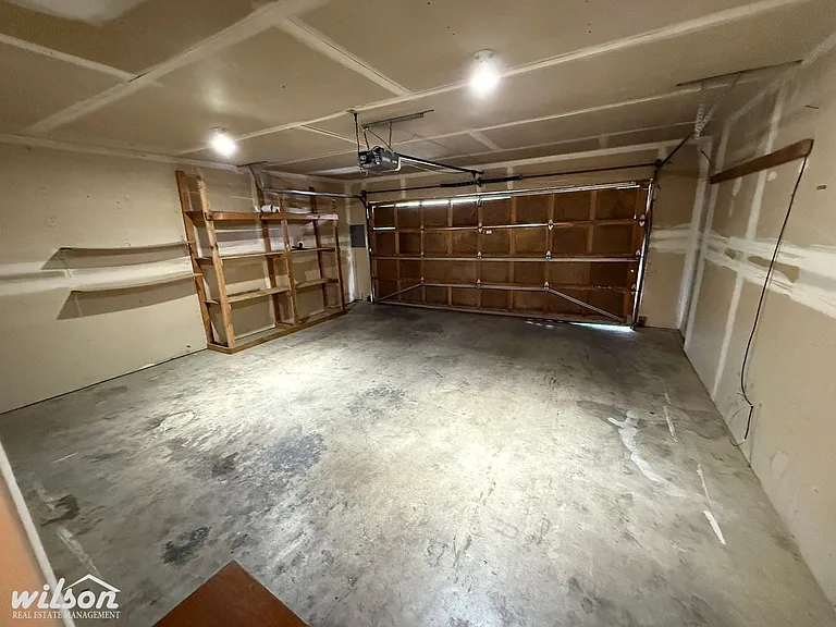 1007 S 17th Ave — Photo 11