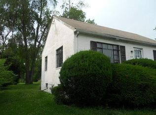 410 W Sharon Rd, Cincinnati, OH 45240