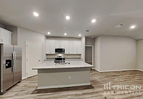 4th image of 13508 Paxton Blvd #A