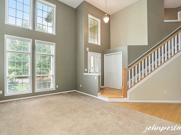 5th image of 3628 Long Grove Dr SE