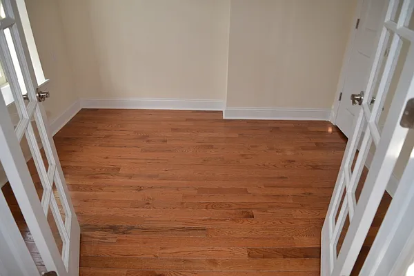 Rented by MNS | media 18