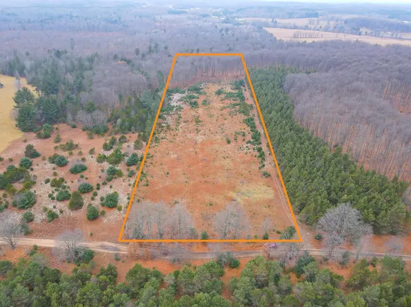 Wolfe Rd SW, Fife Lake, MI 49633