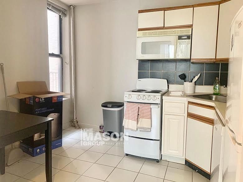 1st image of 1841 1st Ave #2WW