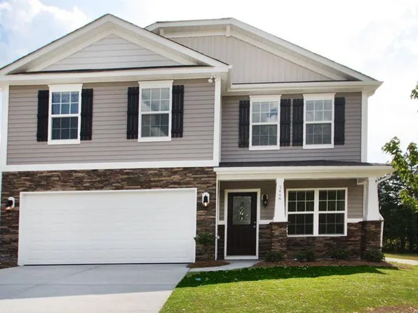 154 Calderdale Ln, Charlotte, NC 28262