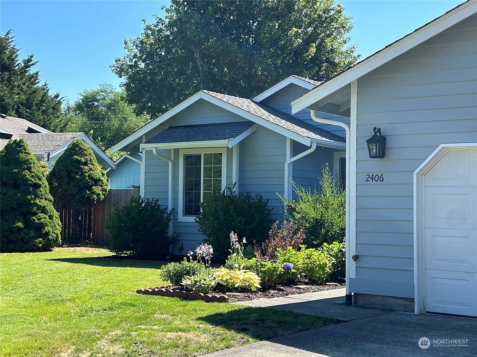 2406 Leah Court SE photo 1
