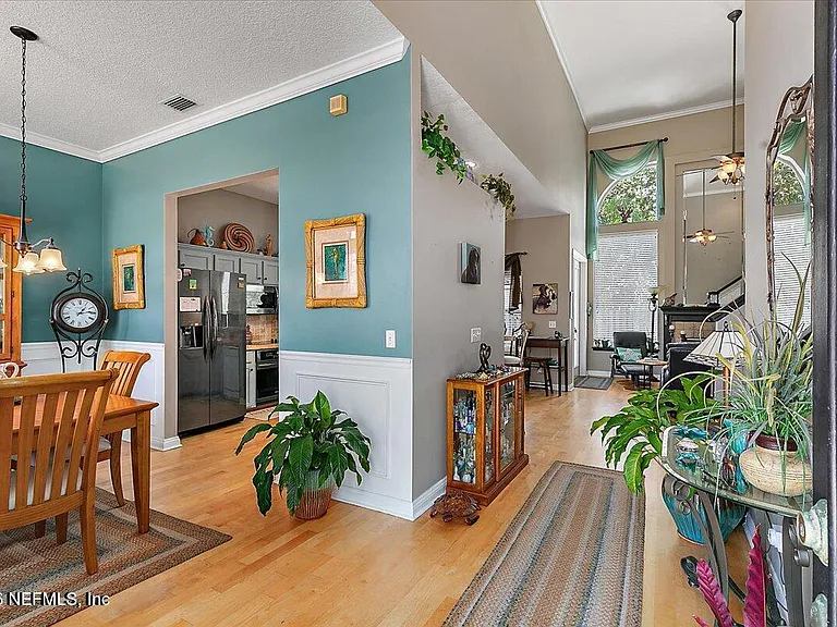 2884 Saint Maarten Ct — Photo 3