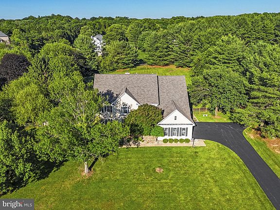 2nd image of 615 Nalls Farm Way