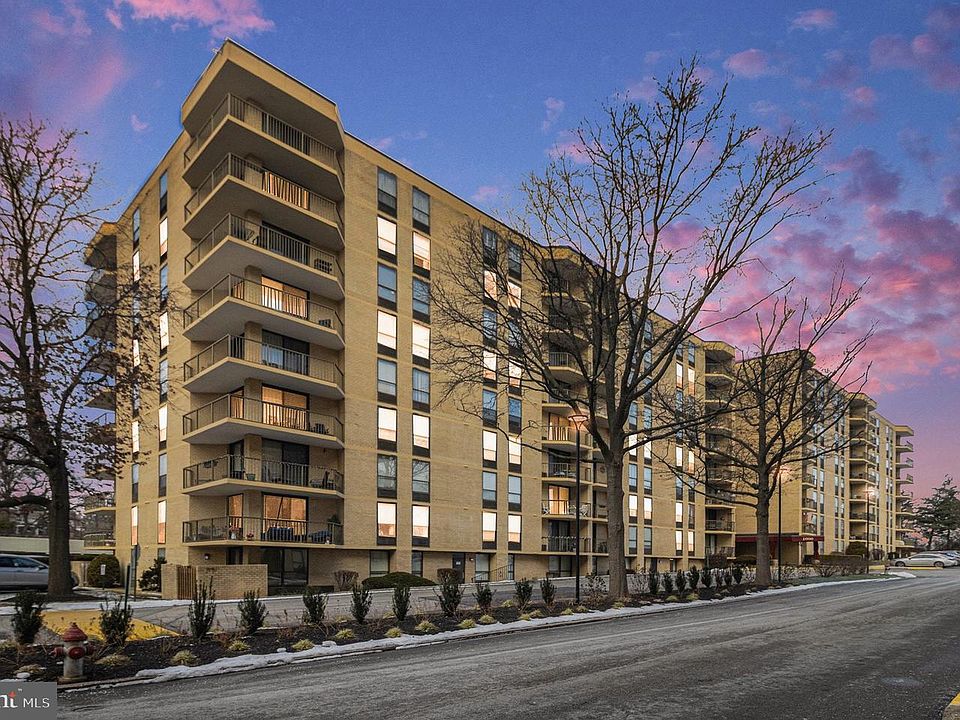 1st image of 666 W Germantown Pike APT 1319