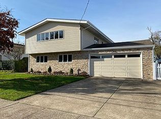 642 Miller Ave, Freeport, NY 11520