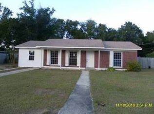 6432 Walnut St, Milton, FL 32570