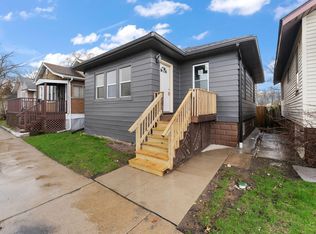 1250 Sherman St, Hammond, IN 46320