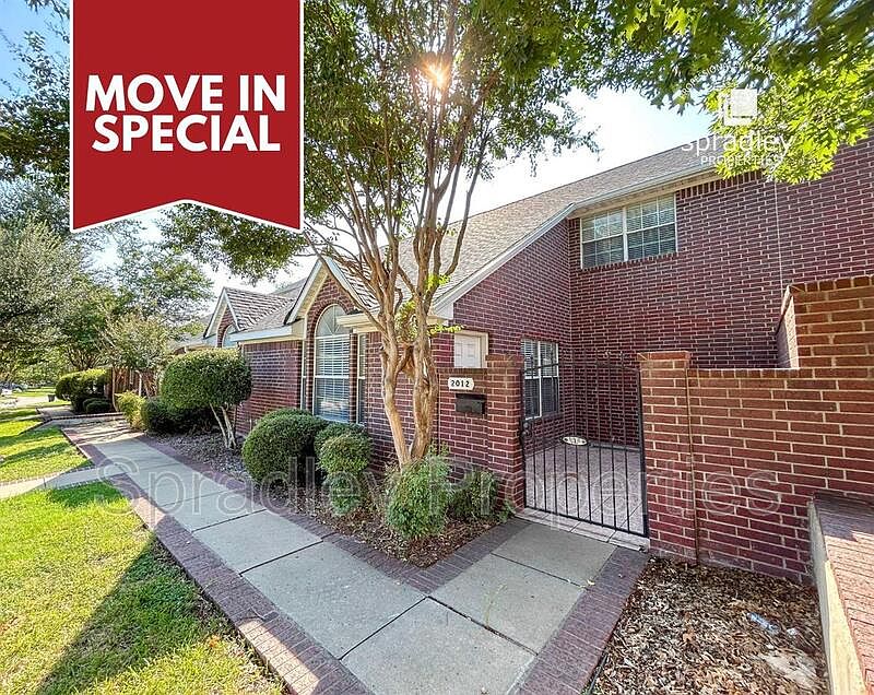 1st image of 2012 S 55th St