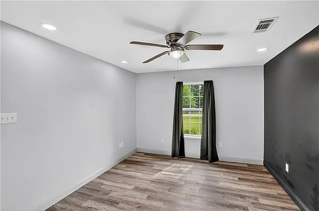 1014 Webb St — Photo 16