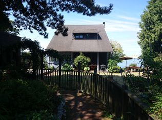 9645 48th Ave SW, Seattle, WA 98136