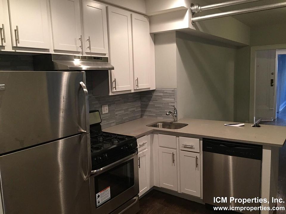 1st image of 5158 N Leavitt St APT Gdn