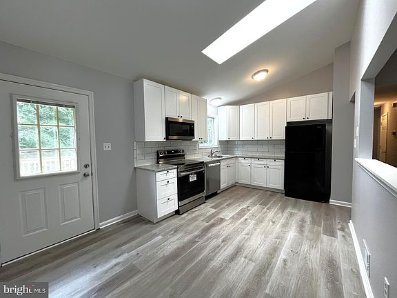 4th image of 11553 Deadwood Dr