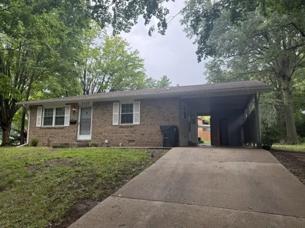 2127 Muren Blvd, Belleville, IL 62221
