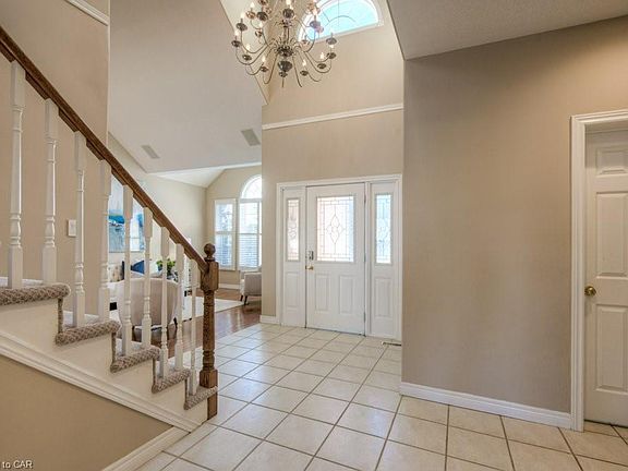 5th image of 165 Essex Point Dr