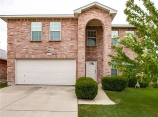 1860 Shasta View Dr, Justin, TX 76247