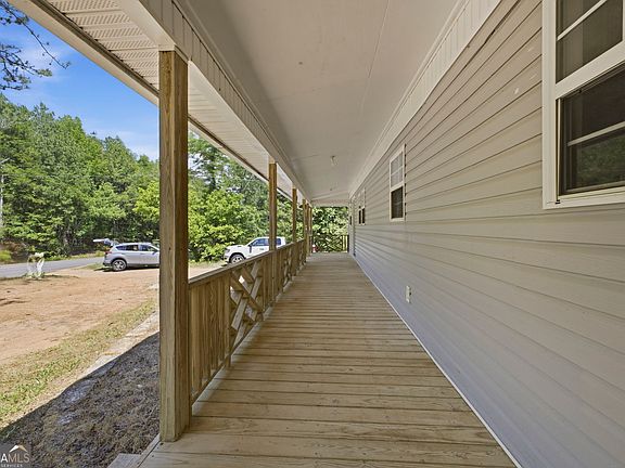 4th image of 2391 Blacks Bluff Rd SW