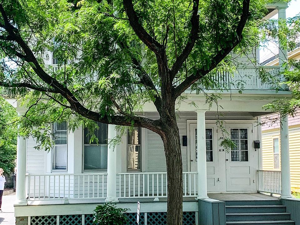 1st image of 33 Woodrow Ct #2