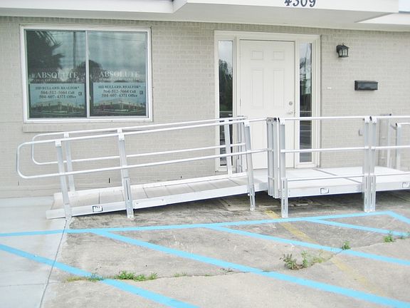 2nd image of 4309 Williams Blvd #1