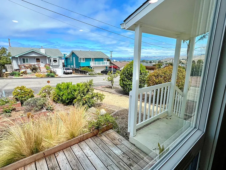 446 Tulare Ave — Photo 10