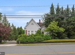 19 Upper Ferry Rd, Ewing, NJ 08628