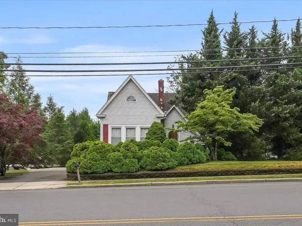 19 Upper Ferry Rd, Ewing, NJ 08628