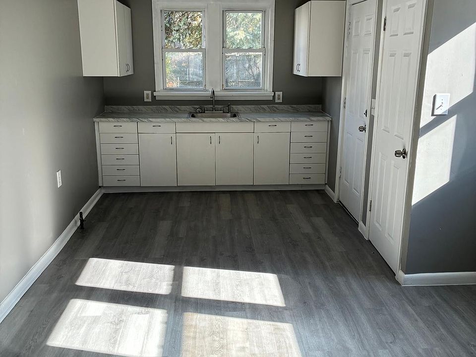 1st image of 206 Jersey St