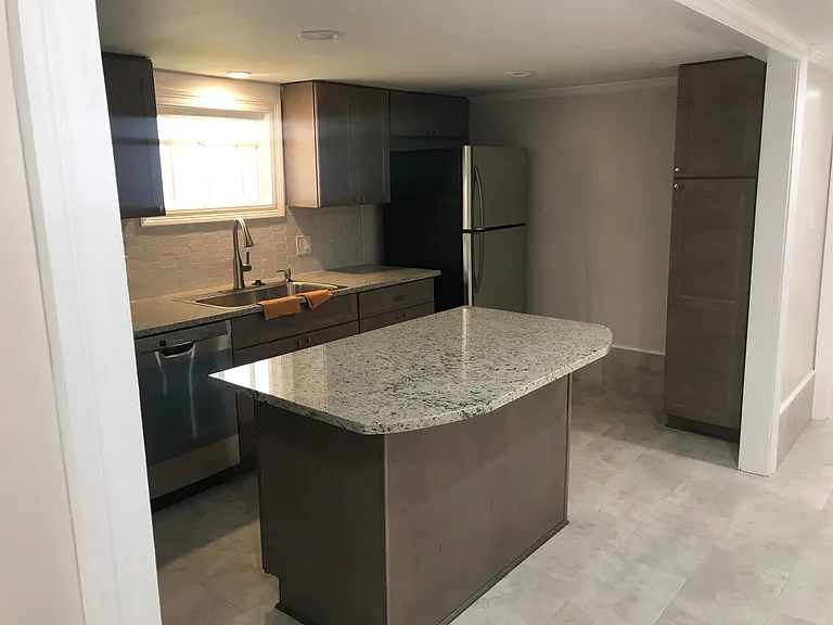 2735 Octavia St #5043384267 — Photo 13