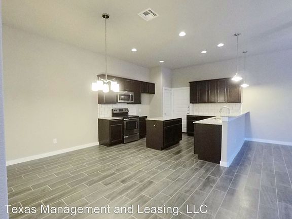 3rd image of 251 Hidden Springs Dr
