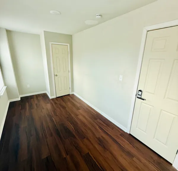 400 Eagle Brook Ln — Photo 6