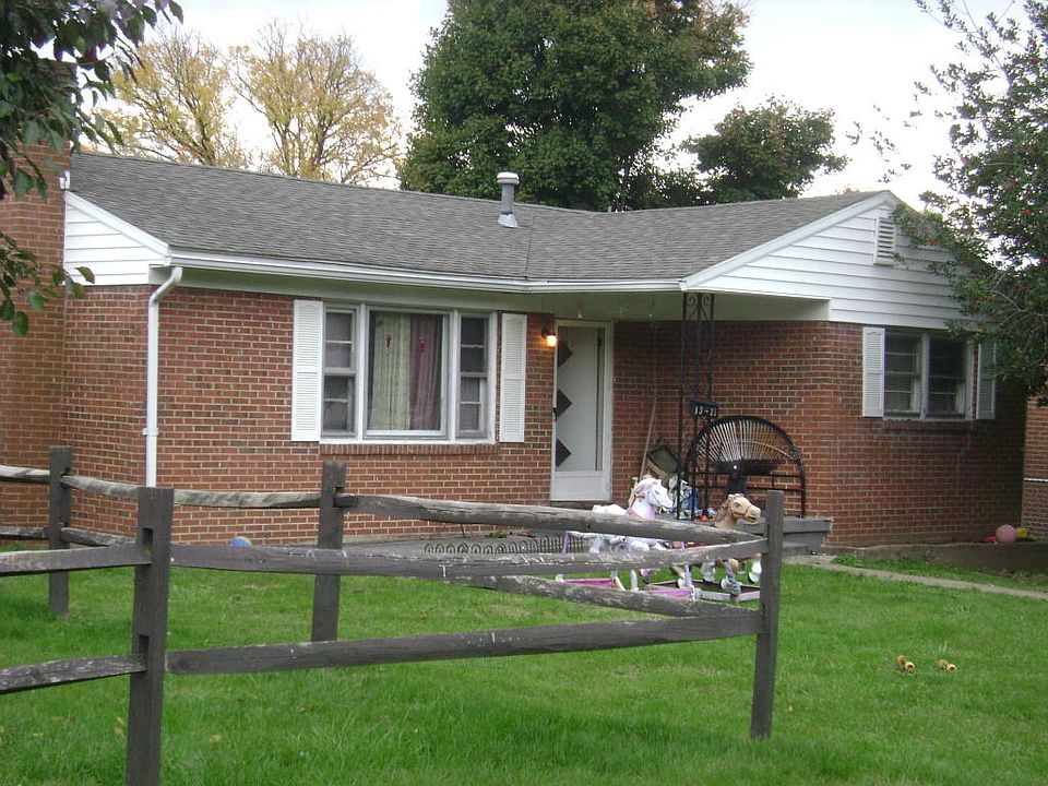 1st image of 1335 Walnut Ave
