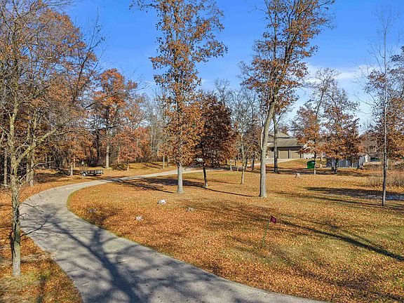 4th image of 780 Aniwa Ln