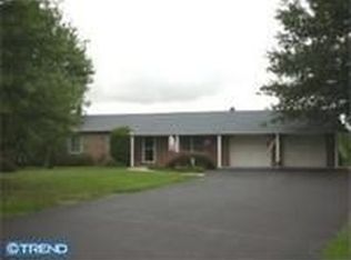 1048 Main St, Linfield, PA 19468