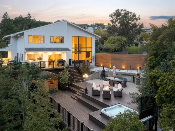 19 Santa Clara Court, San Rafael, CA 94903