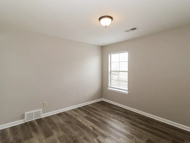 275 Birch Springs Cv — Photo 14