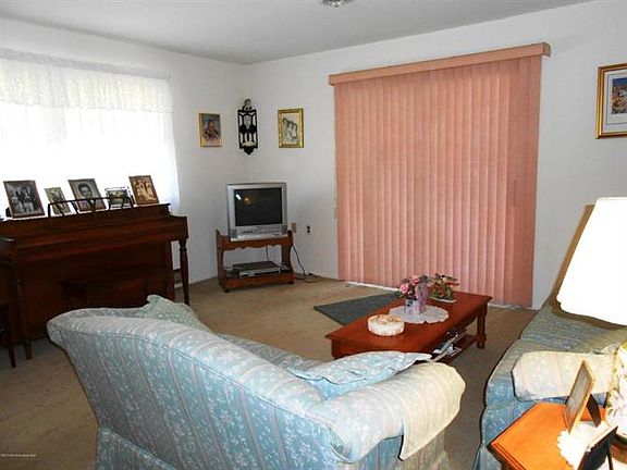 5th image of 32B Monticello Dr