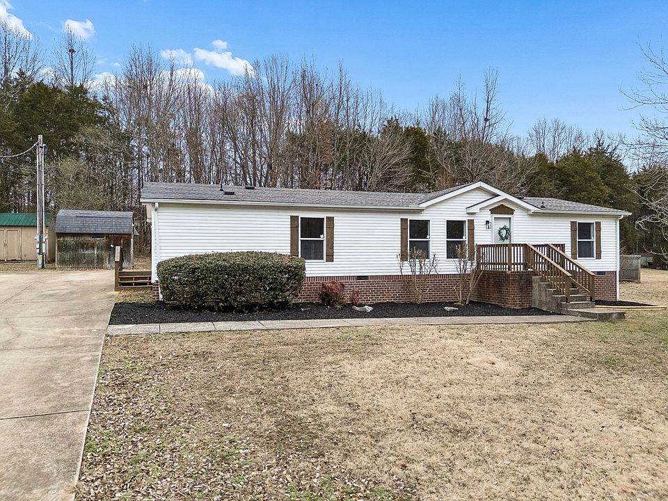1st image of 130 Royal Dr