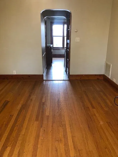 1 bed, $1,050 — Photo 1