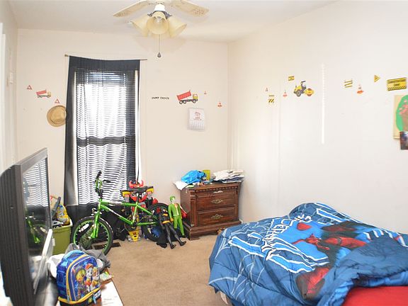 3rd image of 230 Maryland St