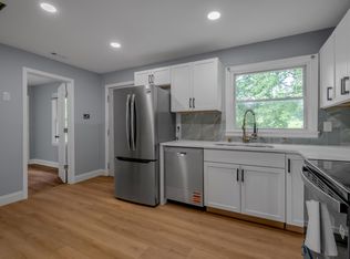 2230 Circle Dr, Lexington, KY 40505