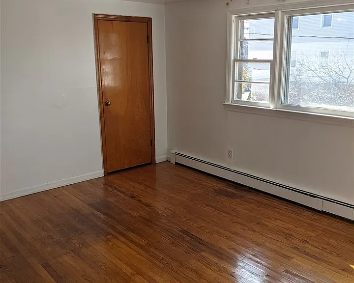 12 Linden Ave #2 — Photo 13