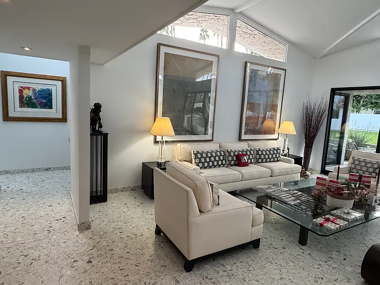 S Madrona Dr — Photo 14
